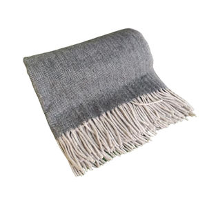 Nuevo diseño de mantas de lana con patrón de espiga de diamante de carbón de fabricante indio - Product Image 3