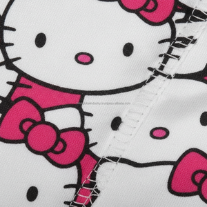 กางเกงขาสั้นผู้ชายขายส่ง ผ้าวอร์สเตด น้ำหนักเบา ผลิตตามแบบ OEM สีพื้น โพลีเอสเตอร์ 100% ระบายอากาศ แห้งเร็ว เหมาะสำหรับฤดูร้อน สวมใส่สบาย - Product Image 6