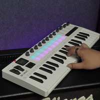 M-vave SMK-37 PRO Keyboard Mini MIDI, 37 tombol sensitif kecepatan nirkabel mendukung dengan 16 RGB bantalan Drum konsol kontrol