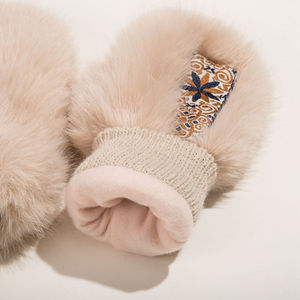 ถุงมือไนลอนถักแบบหนาของผู้หญิงถุงมือแฟชั่นฤดูหนาวสำหรับผู้ใหญ่อุปกรณ์ตกปลาให้ความอบอุ่นกลางแจ้งผลิตตามสั่ง - Product Image 4