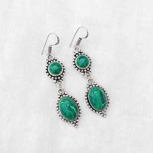 Boucles d'oreilles en malachite multi-pierres, plaquées argent 92,5, boucles d'oreilles pendantes faites à la main, bijoux bohèmes en cristal, boucles d'oreilles en pierres précieuses vertes - Product Image 3