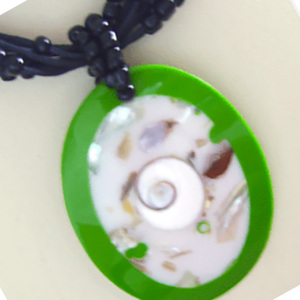 สร้อยคอเปลือกหอยมุกสีขาวทรงเรขาคณิตประดับลูกปัด เครื่องประดับจากเปลือกหอย สำหรับเป็นไอเดียของขวัญ - Product Image 3