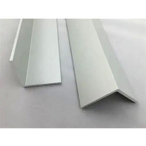 Profilo di estrusione in alluminio a forma di L personalizzato su qualsiasi angolo per la costruzione ampiamente utilizzata del rivestimento del bordo del tetto - Product Image 3