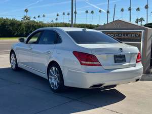 Hyundai Equus Ultimate RWD Plus 2011 d'occasion en excellent état, sans accident, conduite à gauche/droite - Product Image 3