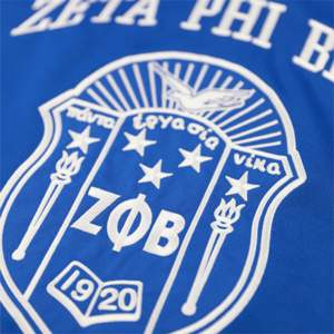 เสื้อฟุตบอล zpb-สีน้ำเงินเข้ม | เสื้อ100% ีเอสเตอร์ Zeta phi Beta พร้อมโลโก้และโล่ปัก | เสื้อคอวีแขนลาย - Product Image 3
