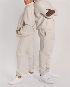 Vêtements de sport unisexe à séchage rapide et haute qualité pour l'échauffement des femmes Ensemble de fitness et de gym avec logo personnalisé - Product Image 3