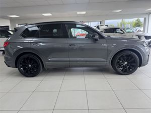 Voiture d'occasion à faible kilométrage, <span class=keywords><strong>Volkswagen</strong></span> <span class=keywords><strong>Touareg</strong></span> V6S SUV 2020, livraison mondiale - Product Image 4