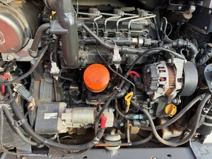 Minicargadora S550 Peso operativo 1200Kg - Product Image 6