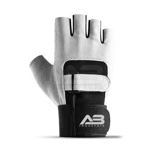 Gants de gymnastique demi-doigts durables en gros personnalisés avec votre propre logo en cuir solide - Product Image 4