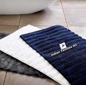 Alfombra de baño personalizada multicolor con aspecto de forro de lujo, alfombrillas de baño de diseñador de secado rápido, Algodón hecho a máquina, venta al por mayor para baños de ITHL - Product Image 3