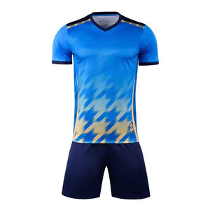 Ensemble de maillots de football pour hommes en sublimation, prix de gros, maillots et shorts de football, maillot de football personnalisé - Product Image 5