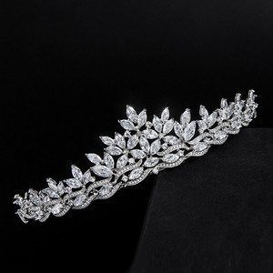 เครื่องประดับทองเหลือง JR MOQ 2 ชิ้น ขายส่ง งานชุบทอง/นิกเกิล เครื่องประดับผมเจ้าสาว ดีไซน์เนอร์สำหรับผู้หญิง มงกุฎงานแต่งงาน - Product Image 3