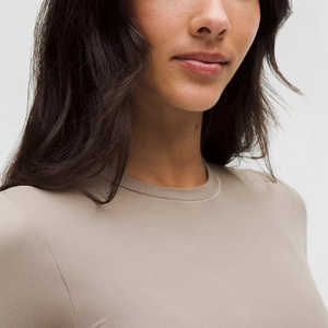 เซ็ตเสื้อครอปมีฮู้ดใส่ได้ทั้งชายและหญิง100% โพลีเอสเตอร์กันลมระบายอากาศได้ดีพร้อมโบว์และตาข่ายสำหรับฤดูหนาว - Product Image 5