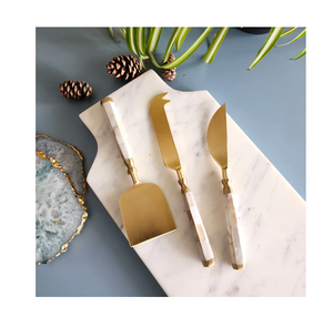 Ensemble de fromage en acier inoxydable fait à la main personnalisé 3 pièces Nouveau artisanat Couverts Manche en os Meilleure vente Vente - Product Image 3