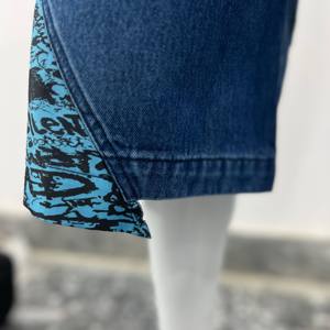 Alta calidad Alphatek Baggy Jorts con impresión láser Diseño personalizado Pantalones vaqueros holgados de pierna ancha Pantalones vaqueros personalizados de cintura alta - Product Image 4