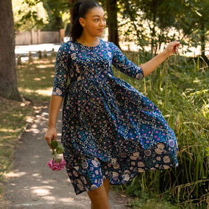 Robe en coton imprimé à la main Lulana, style bohème, décontractée, occasionnelle, vacances d'été, bleu marine, rose, pur coton - Product Image 1