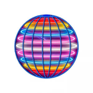 Boule volante en plastique brillant de type boomerang - Product Image 4