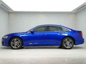 Audi A6 40 TFSI Blue 2023, berline, 5 places, conduite à gauche, phares LED, pneus R19 - Product Image 6
