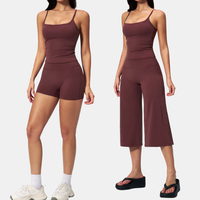 Ensemble de yoga sexy quatre pièces pour femme : soutien-gorge de sport dos nu, short et culotte large