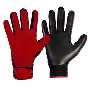 Gants GAA en latex avec bonne adhérence Fabrication pakistanaise Gants gaéliques Impression personnalisée d'extérieur Gants Gaa de football irlandais - Product Image 6