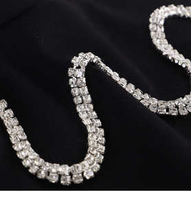 Cómodas camisetas de punto de algodón 100% con diamantes de imitación con diseño único Logotipo personalizado Transpirable y secado rápido - Product Image 1