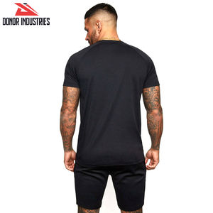 Nouvel arrivage du meilleur fournisseur d'ensemble de vêtements d'extérieur courts stylés et décontractés pour hommes, couleurs contrastées personnalisées et respirantes pour la saison d'automne - Product Image 2