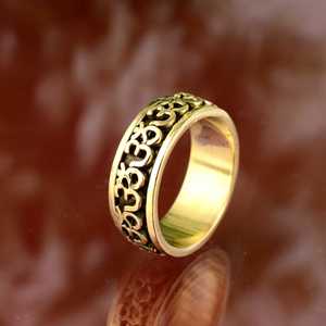 Anillo de latón con símbolo OM, chapado en oro oxidado, anillo religioso hindú, novedad, venta al por mayor, anillo unisex. - Product Image 1