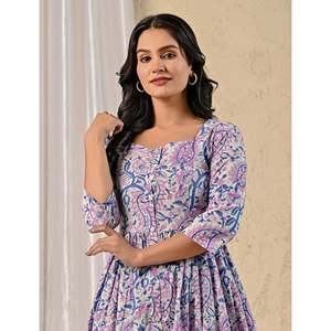 Robe en coton imprimée à la main Jaal blanc et violet, col carré, élégante, décontractée, boutons sur le devant, respirante, naturelle, 5XL pour la journée - Product Image 1