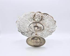 Support à gâteau en bois et résine support à dessert décoratif élégant pour fête d'anniversaire de mariage et utilisation de cuisine à domicile moderne d'Inde - Product Image 2