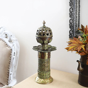 Quemador de incienso Bakhoor de latón de diseño moderno, soporte Dhoop Dani Bakhoor, soporte de incienso para quemador Loban para oficinas en el hogar y templos - Product Image 2