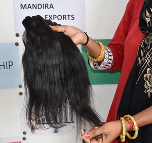 Extensiones de cabello camboyano virgen crudo sin procesar mejor calidad Remy recto largo negro tejido paquetes onda Natural al por mayor - Product Image 3