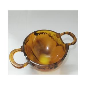 Bol décoratif en résine fait à la main avec finition lisse brillante design moderne élégant parfait pour la table ou la décoration intérieure - Product Image 1