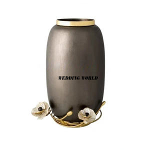 Florero de Metal de diseñador, maceta de diseñador hecha a mano de calidad superior, soporte de flores de Metal nuevo al por mayor con estilo clásico - Product Image 4