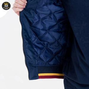 Los más vendidos de los hombres de estilo de la calle Stand Collar abrigo de invierno de color personalizado de poliéster Nylon Bomber chaqueta de invierno - Product Image 5