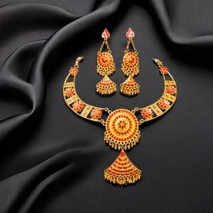 Ensemble de colliers et de boucles d'oreilles en gros avec plaqué or 22 carats, style tendance, ensemble de colliers et de boucles d'oreilles à vendre par les exportateurs - Product Image 1