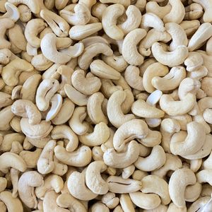 Venta Caliente Mejor Precio Nueces de Anacardo Crudas de Alta Calidad WW180 WW240 Vietnam Empaque de Marca Privada Disponible Santigo 24 Meses de Caducidad - Product Image 1