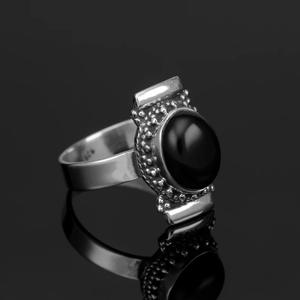 แหวนเงินสเตอร์ลิง925สุดหรูสำหรับผู้หญิงทำด้วยมือเครื่องประดับพลอยโอนิกซ์สีดำตัดรูปวงรีทำด้วยมือแหวนของขวัญที่ทันสมัย - Product Image 3