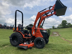Tractor BAD BOY 2026, 4035CH 1025 con Cargador Compacto - 25 HP de Potencia y Fuerza de Elevación, con Plataforma de Corte de 60 Pulgadas - Product Image 5