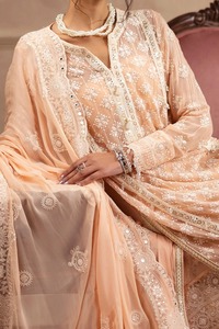 Robe de designer à broderie rayonne pour femmes, meilleure qualité, solide, pour les fêtes de mariage traditionnelles, costume Shalwar Kameez, confortable - Product Image 4