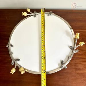 Elegante Soporte Redondo para Tartas de Metal con Diseño Minimalista, Perfecto para Tartas de Cumpleaños y Decoración de Mesa de Fiesta - Product Image 6