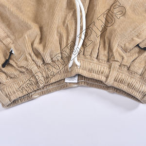 สินค้ามาใหม่กางเกงหิมะสีเบจผ้าลูกฟูกกันน้ำมีหลายกระเป๋าและสายรัดเอวปรับได้ - Product Image 3