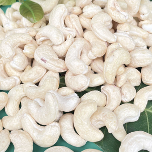 ถั่วเม็ดมะม่วงหิมพานต์จากเวียดนามถั่วเม็ดมะม่วงหิมพานต์จากโรงงานที่เชื่อถือได้บรรจุภัณฑ์แบบออร์แกนิกออกแบบได้ตามต้องการ - Product Image 1