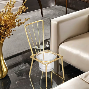 Porte-bougie décoratif en métal avec insert en verre, accent de table de mariage, décoration votive de luxe, centre de table haut de gamme, pour événements intérieurs et cadeaux - Product Image 1