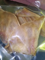 2025 Empaquetado personalizado Orejas de cerdo secas Tratar carne nutritiva para cachorros y gatitos Comida saludable para mascotas de Vietnam