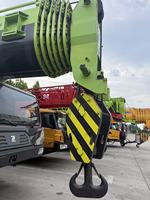 Grue sur camion Zoomlion 130 tonnes d'occasion, état d'origine, grue mobile de levage Zoomlion 130 tonnes