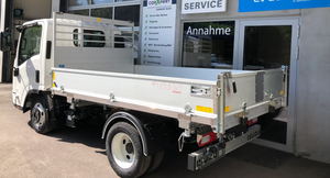 Véhicules d'occasion IS-UZU M21 TT E 2ème génération automatique Prêts pour une livraison rapide - Product Image 4