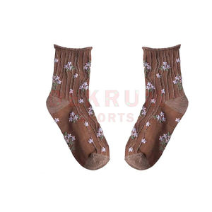 Chaussettes unisexes New Fashion Style Bonne qualité Différentes couleurs pour hommes et femmes - Product Image 3