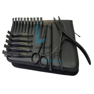 Kit d'outils de formation d'extension de cheveux de qualité supérieure en couleur noire mate avec étiquetage de marque personnalisé - Product Image 1