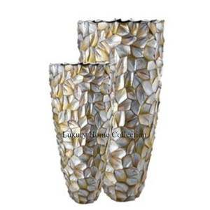 Macetas y jarrones de plantas de forma antigua Color plateado con diseño de Palma Macetas y jardineras en relieve Estilo italiano a bajo precio - Product Image 4