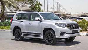 Toyota Land Cruiser Prado VX.R 4.0L SUV d'occasion à faible kilométrage, transmission automatique - Product Image 6